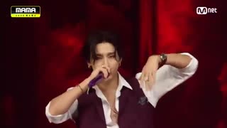 اجرای آهنگ 'Love Killa'  از گروه MONSTA X در جشنواره MAMA 2020