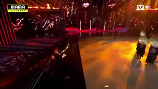 اجرای آهنگ '(.Victory Song(MAMA Ver' از گروه Stray kids در جشنواره MAMA 2020