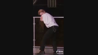 وفتی جیمین میگه:I'm shy