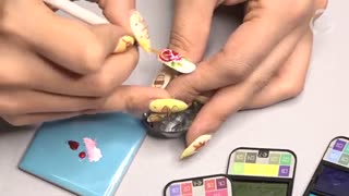 آموزش طراحی ناخن شب یلدا