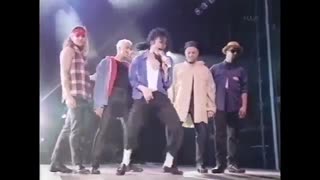 کنسرت مایکل جکسون آهنگ"The way You make me feel"