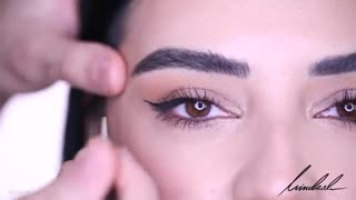 آموزش کشیدن خط چشم ژله‌ای