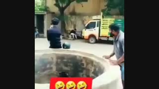 کلیپ خنده دار(هرکی اهنگ اینو داره برام بفرسته)