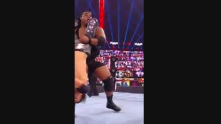 دوستان . هر کی آنلاینه لطفا پیام بده .