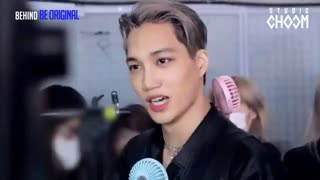 پشت صحنه اجرای آهنگ Mmmh #کای برای کانال یوتیوب STUDIO CHOOM همراه با زیرنویس فارسی چسبیده