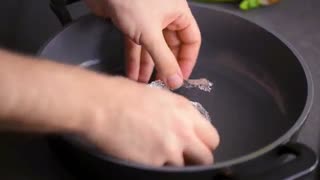 سی بس با زنجفیل و سویا سس