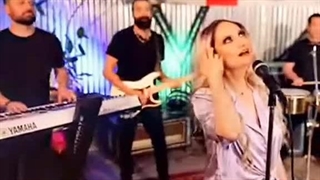 .ترانه دوستت دارم با صدای هلن محمدی.