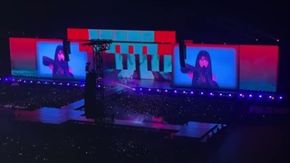 اجرای آهنگ "blind eyes red" از مینی قطعا یکی از زیباترین آهنگ هایی بود که شنیدیم از دستش ندید خیلی قشنگههه